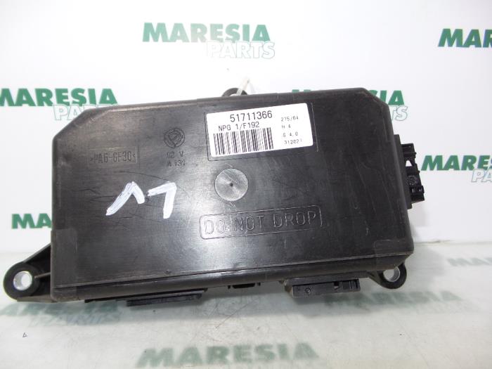Gebruikte Computer Diversen Fiat Stilo (192A/B) 1.9 JTD 16V 136 Multijet Prijs € 35,00 Margeregeling aangeboden door Maresia Parts