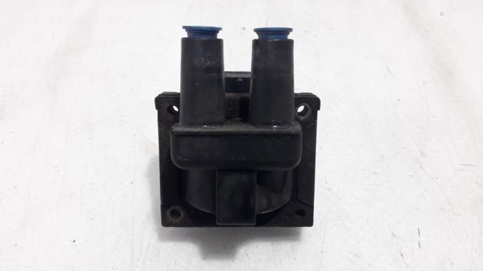 Bobine van een Renault Espace (JE) 2.0i RTE,RXE 1999