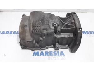 Gebruikte Carterpan Renault Clio III (BR/CR) 1.5 dCi 70 Prijs € 40,00 Margeregeling aangeboden door Maresia Parts