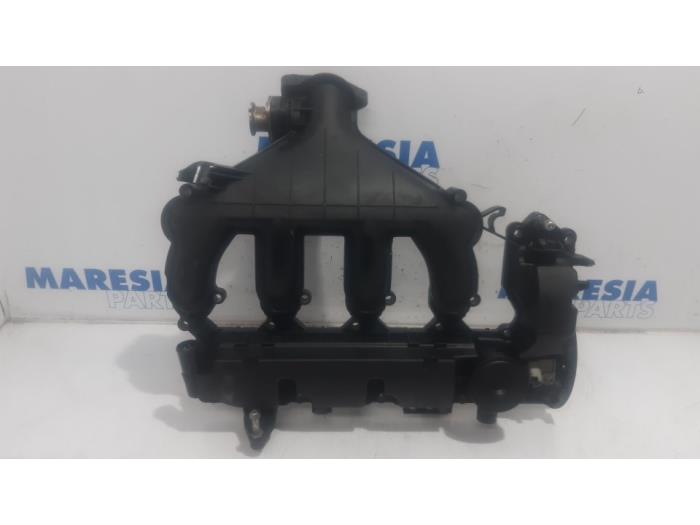 Kleppendeksel van een Peugeot Expert (G9) 2.0 HDi 120 2011