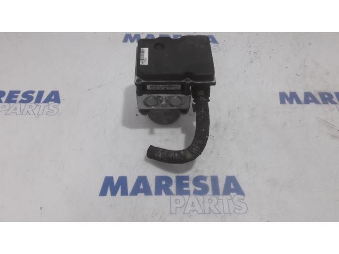 Gebruikte ABS Pomp Citroen Jumpy (G9) 2.0 HDiF 16V 125 Prijs € 157,30 Inclusief btw aangeboden door Maresia Parts