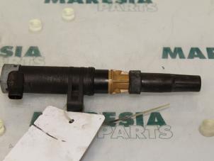 Gebruikte Bobine Renault Megane Scénic (JA) 1.6 16V RT,RXE,RXT Prijs € 10,00 Margeregeling aangeboden door Maresia Parts