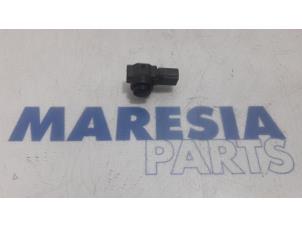Gebruikte Parkeersensor Peugeot 308 (L3/L8/LB/LH/LP) 1.2 12V e-THP PureTech 130 Prijs € 19,00 Margeregeling aangeboden door Maresia Parts