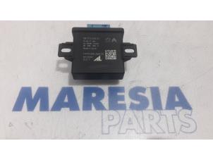 Gebruikte Computer Verlichting Peugeot 308 (L3/L8/LB/LH/LP) 1.2 12V e-THP PureTech 130 Prijs € 131,25 Margeregeling aangeboden door Maresia Parts