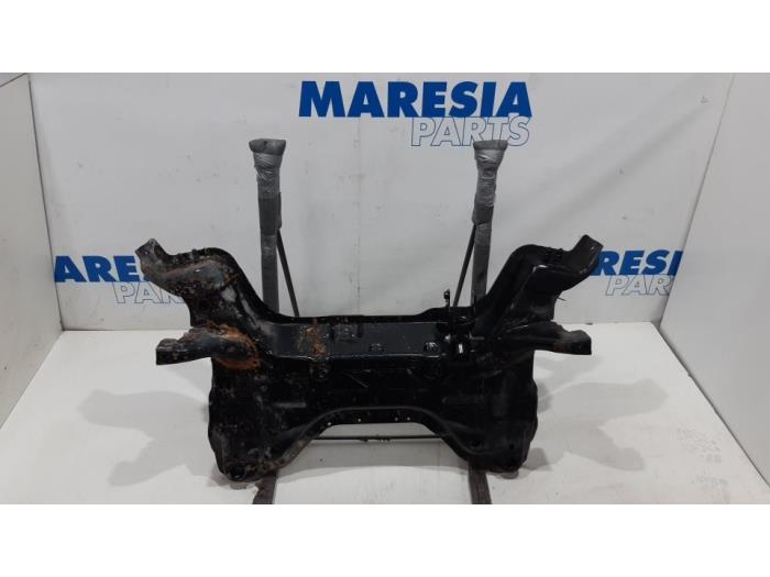 Gebruikte Subframe Citroen Berlingo 1.6 Hdi 75 16V Phase 1 Prijs € 60,50 Inclusief btw aangeboden door Maresia Parts
