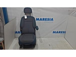 Gebruikte Voorstoel rechts Citroen Berlingo 1.6 Hdi 75 16V Phase 1 Prijs € 127,05 Inclusief btw aangeboden door Maresia Parts