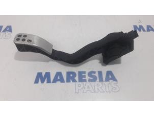 Gebruikte Gaspedaalpositie Sensor Peugeot 307 CC (3B) 2.0 16V Prijs € 30,00 Margeregeling aangeboden door Maresia Parts