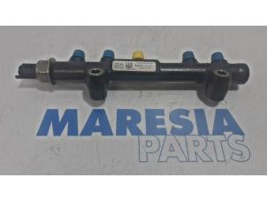 Gebruikte Common rail (Injectie) Citroen C4 Picasso (3D/3E) 1.6 e-HDi 115 Prijs € 30,00 Margeregeling aangeboden door Maresia Parts
