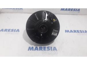 Gebruikte Rembekrachtiger Peugeot 308 SW (L4/L9/LC/LJ/LR) 1.6 BlueHDi 120 Prijs € 44,99 Margeregeling aangeboden door Maresia Parts