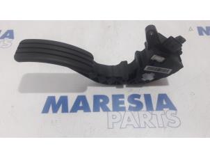 Gebruikte Gaspedaalpositie Sensor Renault Megane III Grandtour (KZ) 1.5 dCi 110 Prijs € 45,00 Margeregeling aangeboden door Maresia Parts