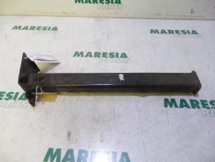 Gebruikte Subframe Citroen C4 Coupé (LA) 1.6 16V Prijs € 30,00 Margeregeling aangeboden door Maresia Parts