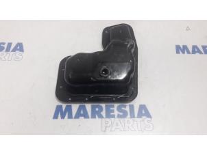 Gebruikte Carterpan Peugeot 208 I (CA/CC/CK/CL) 1.2 Vti 12V PureTech 82 Prijs € 19,00 Margeregeling aangeboden door Maresia Parts