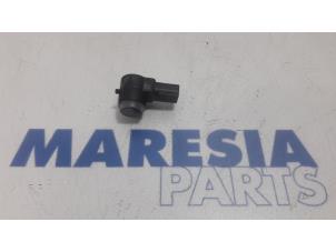 Gebruikte PDC Sensor Peugeot 508 SW (8E/8U) 2.0 RXH HYbrid4 16V Prijs € 20,00 Margeregeling aangeboden door Maresia Parts