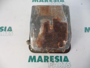 Gebruikte Versnellingsbakdeksel Citroen ZX 1.8i Aura,Furio Prijs € 35,00 Margeregeling aangeboden door Maresia Parts