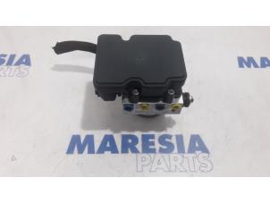 Gebruikte ABS Pomp Renault Master IV (MA/MB/MC/MD/MH/MF/MG/MH) 2.3 dCi 135 16V FWD Prijs € 349,39 Inclusief btw aangeboden door Maresia Parts