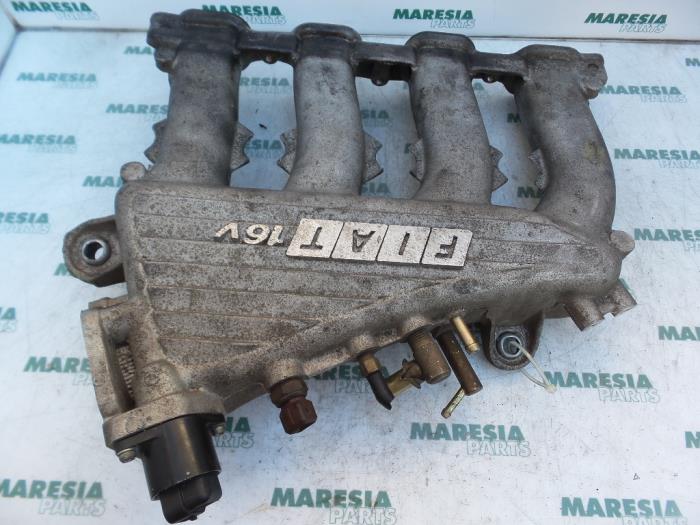 Gebruikte Spruitstuk Inlaat Fiat Marea (185AX) 1.6 SX,ELX 16V Prijs € 40,00 Margeregeling aangeboden door Maresia Parts