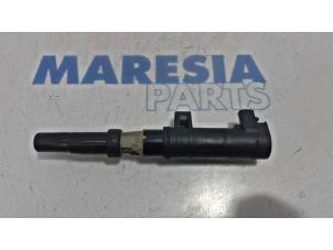 Gebruikte Pen Bobine Dacia Duster (HS) 1.6 16V Prijs € 15,00 Margeregeling aangeboden door Maresia Parts