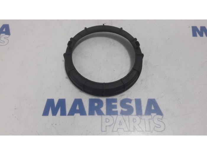 Gebruikte Tank element Pomp Citroen C5 III Berline (RD) 1.6 HDiF 16V Prijs € 10,00 Margeregeling aangeboden door Maresia Parts