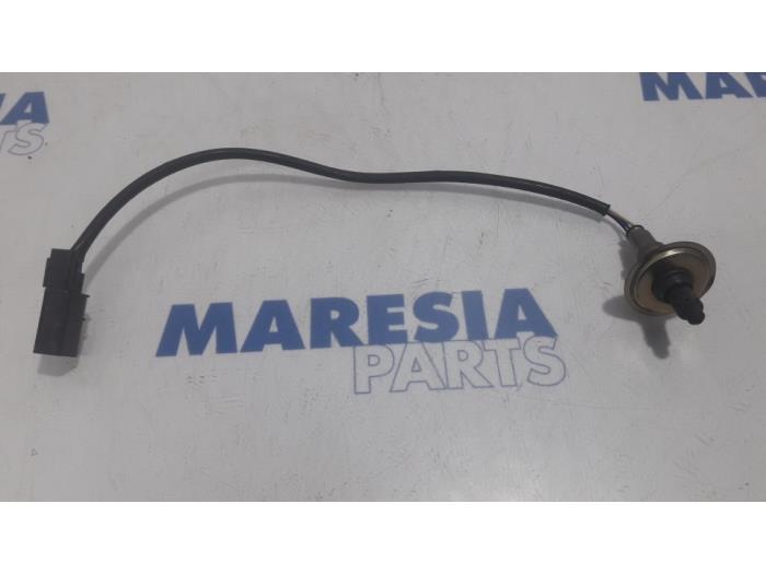 Gebruikte Lambda Sonde Renault Megane IV Estate (RFBK) 1.3 TCE 115 16V Prijs € 60,00 Margeregeling aangeboden door Maresia Parts