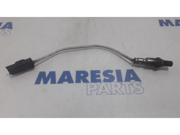 Gebruikte Lambda Sonde Peugeot 208 I (CA/CC/CK/CL) 1.2 Vti 12V PureTech 82 Prijs € 50,00 Margeregeling aangeboden door Maresia Parts