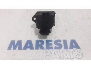 Gebruikte Koelvinweerstand Peugeot 3008 I (0U/HU) 1.6 HDiF 16V Prijs € 20,00 Margeregeling aangeboden door Maresia Parts