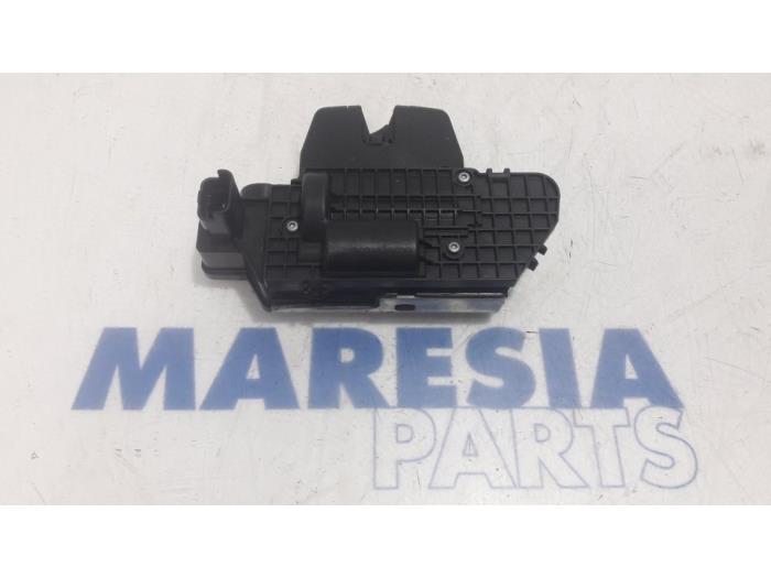 PEUGEOT 3008 1 generation (2010-2016) Other Body Parts 9151487499 19461767