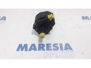 Gebruikte Waterpomp Citroen C4 Grand Picasso (UA) 1.6 HDiF 16V 110 Prijs € 29,00 Margeregeling aangeboden door Maresia Parts