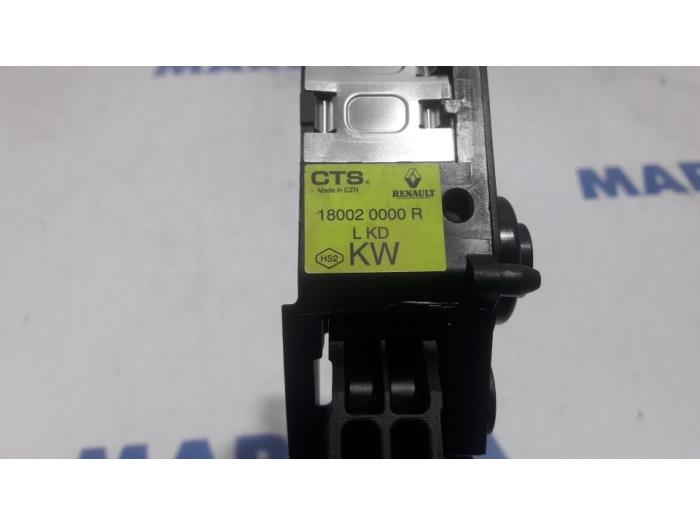 Sensor Gaspedaalpositie van een Renault Megane IV (RFBB) 1.2 Energy TCE 130 2017