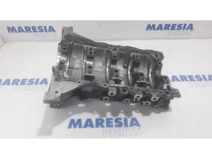 Gebruikte Carterpan Citroen C4 Cactus (0B/0P) 1.6 Blue Hdi 100 Prijs € 75,00 Margeregeling aangeboden door Maresia Parts