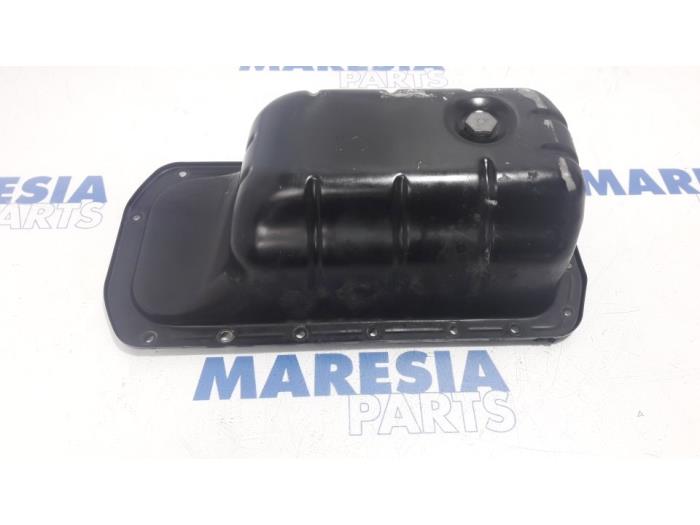Gebruikte Carterpan Citroen C4 Cactus (0B/0P) 1.6 Blue Hdi 100 Prijs € 29,99 Margeregeling aangeboden door Maresia Parts