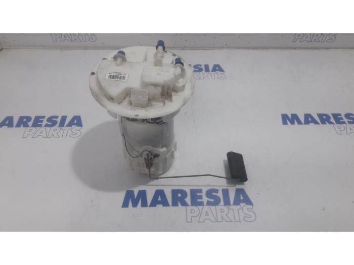Gebruikte Tank element Pomp Peugeot 208 I (CA/CC/CK/CL) 1.2 Vti 12V PureTech Prijs € 25,00 Margeregeling aangeboden door Maresia Parts
