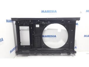 Gebruikte Frontpaneel Citroen C4 Picasso (UD/UE/UF) 2.0 HDiF 16V 135 Prijs € 35,00 Margeregeling aangeboden door Maresia Parts