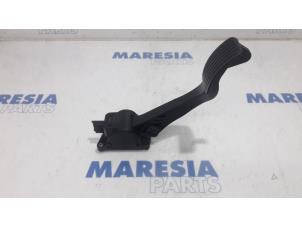 Gebruikte Sensor Gaspedaalpositie Citroen C4 Picasso (UD/UE/UF) 2.0 HDiF 16V 135 Prijs € 30,00 Margeregeling aangeboden door Maresia Parts
