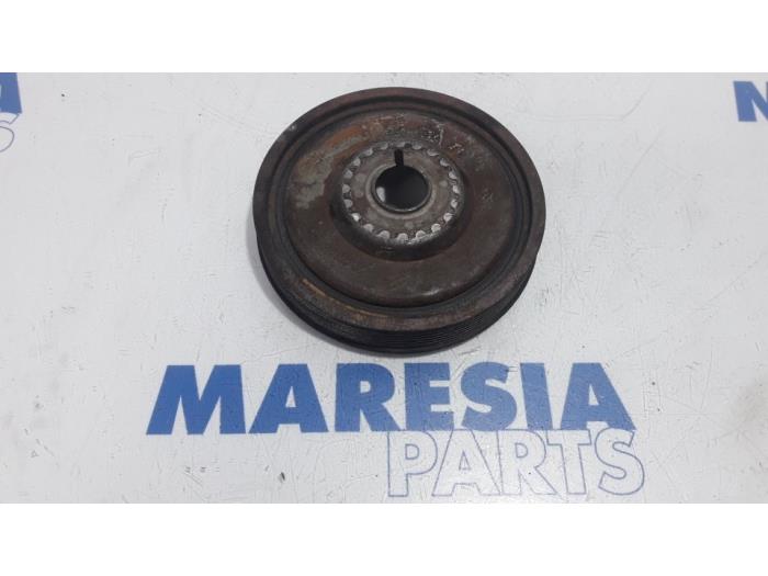 Gebruikte Poelie Krukas Renault Scénic III (JZ) 1.5 dCi 110 Prijs € 20,00 Margeregeling aangeboden door Maresia Parts