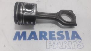 Gebruikte Zuiger Peugeot Partner (GC/GF/GG/GJ/GK) 1.6 HDI 75 16V Prijs € 60,50 Inclusief btw aangeboden door Maresia Parts