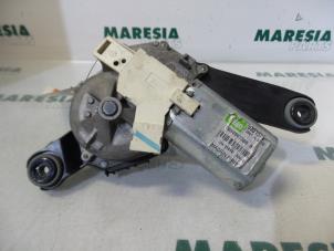 Gebruikte Motor Ruitenwisser achter Peugeot 307 SW (3H) 1.6 16V Prijs € 25,00 Margeregeling aangeboden door Maresia Parts
