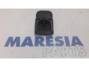 Gebruikte Camera voorzijde Citroen C4 Grand Picasso (3A) 1.6 BlueHDI 120 Prijs € 210,00 Margeregeling aangeboden door Maresia Parts