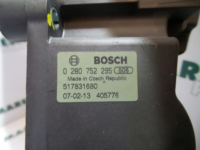 Gaspedaalpositie Sensor van een Fiat Doblo (223A/119) 1.9 JTD Multijet 2007