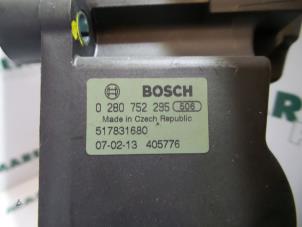 Gaspedaalpositie Sensor van een Fiat Doblo (223A/119) 1.9 JTD Multijet 2007