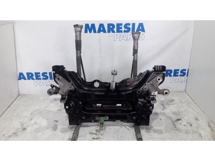 Gebruikte Subframe Renault Espace (RFCJ) 1.6 Tce 200 Prijs € 89,95 Margeregeling aangeboden door Maresia Parts