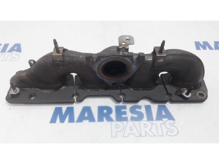 Gebruikte Spruitstuk Uitlaat Citroen Jumpy (G9) 2.0 HDiF 16V 125 Prijs € 48,34 Inclusief btw aangeboden door Maresia Parts