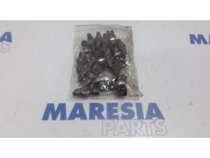 Gebruikte Tuimelaar Citroen Jumpy (G9) 2.0 HDiF 16V 125 Prijs € 30,25 Inclusief btw aangeboden door Maresia Parts