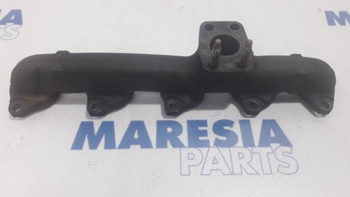 Gebruikte Spruitstuk Uitlaat Peugeot 208 I (CA/CC/CK/CL) 1.4 HDi Prijs € 24,95 Margeregeling aangeboden door Maresia Parts