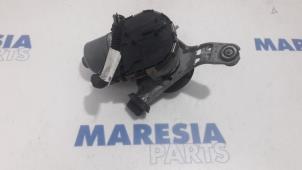 Gebruikte Ruitenwissermotor voor Citroen C4 Grand Picasso (3A) 1.6 BlueHDI 120 Prijs € 105,00 Margeregeling aangeboden door Maresia Parts
