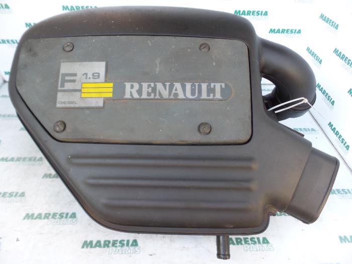 Gebruikte Inlaatspruitstuk Renault Laguna II (BG) 2.2 dCi 150 16V Prijs € 50,00 Margeregeling aangeboden door Maresia Parts