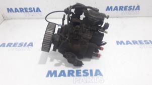 Gebruikte Brandstofpomp Mechanisch Alfa Romeo 146 (930B) 1.9 TD Prijs € 105,00 Margeregeling aangeboden door Maresia Parts