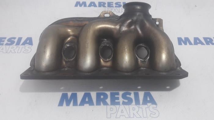 Gebruikte Spruitstuk Uitlaat Peugeot 407 (6D) 2.0 16V Prijs € 50,00 Margeregeling aangeboden door Maresia Parts
