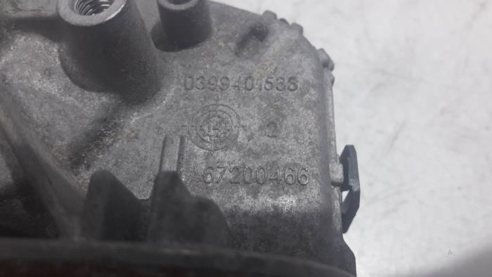 Ruitenwissermotor voor van een Opel Vivaro 1.6 CDTI BiTurbo 120 2015