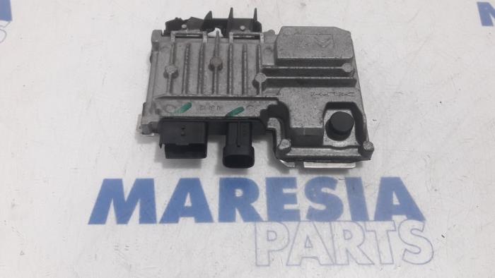 Gebruikte Start/Stop computer Peugeot 2008 (CU) 1.2 Vti 12V PureTech 82 Prijs € 49,99 Margeregeling aangeboden door Maresia Parts