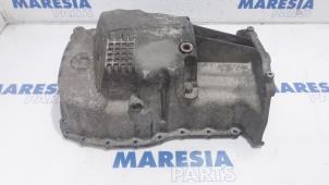 Gebruikte Carterpan Renault Clio II (BB/CB) 1.4 16V Prijs € 40,00 Margeregeling aangeboden door Maresia Parts